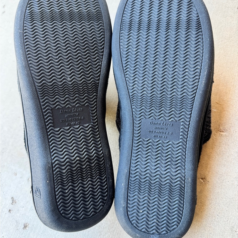 Men's NEW Black Charcoal Gray Velcro Closure Adjustable Width Slippers M 9-10 - Picture 5 of 7